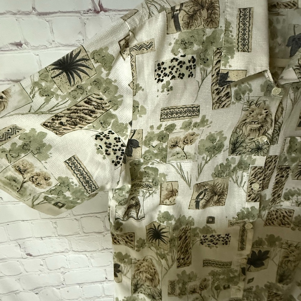 Vintage 90s Cabin Creek Women’s Green Patterned Button Down - Picture 5 of 7
